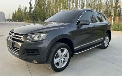 r1013501-volkswagen-touareg-2014_0