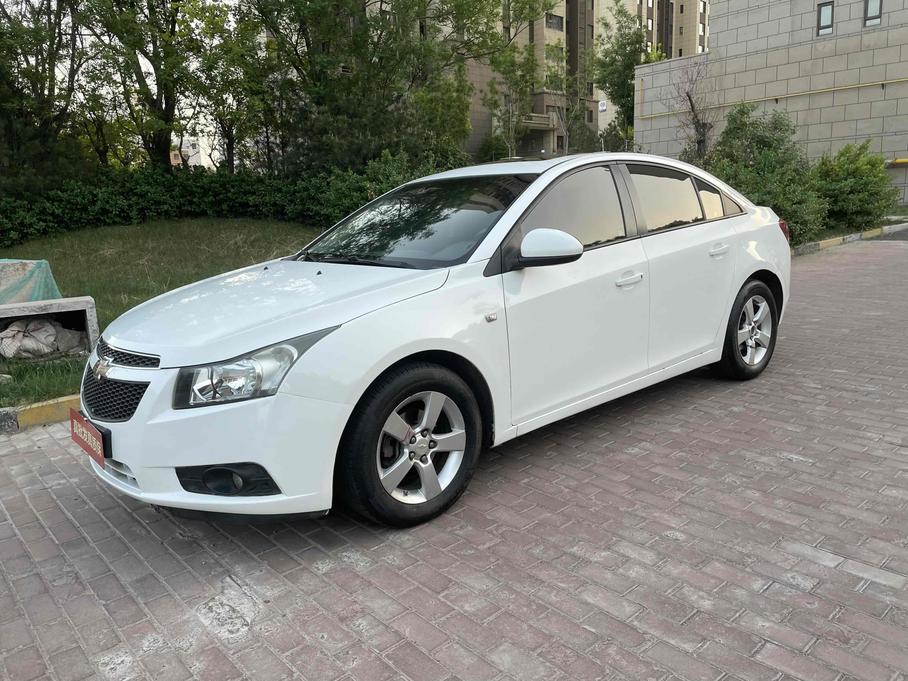 r1013558-chevrolet-cruze-2014_0
