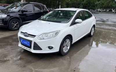 r1013580-ford-focus-2015_0