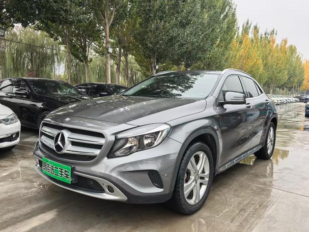 r1013593-mercedes-benz-gla-2016_0