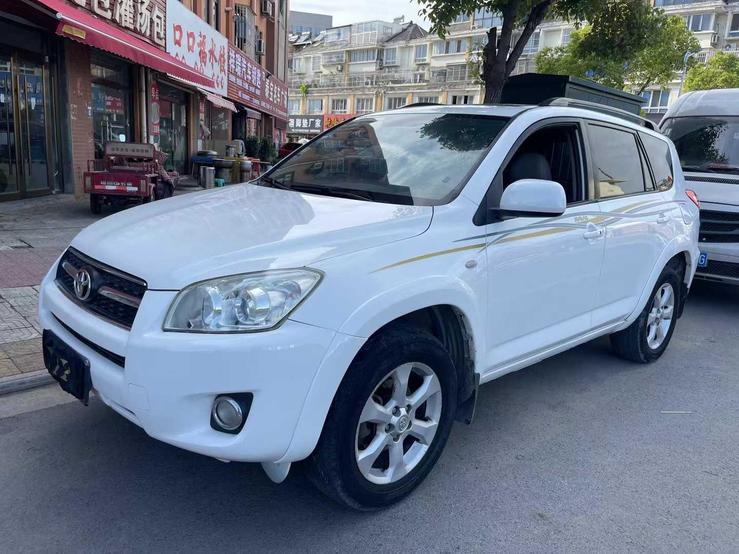 r1013611-toyota-rav4-2009_0