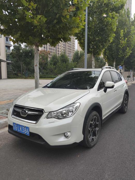 r1013660-subaru-xv-2012_0