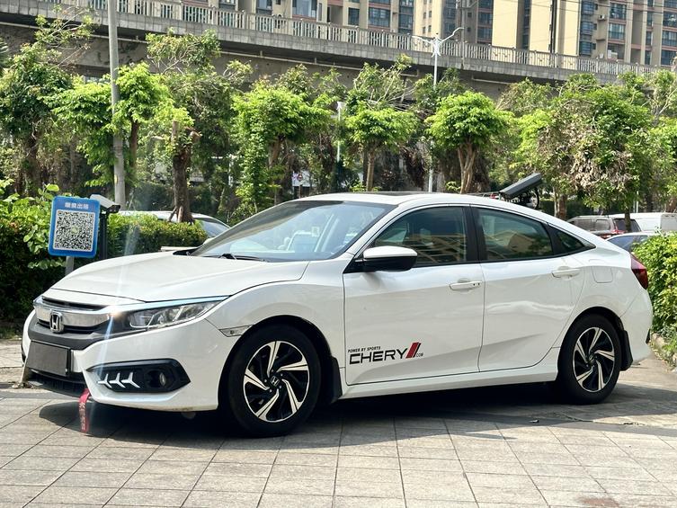 r1013673-honda-civic-2017_0