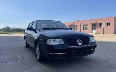 r1013676-volkswagen-santana-vista-2013_0