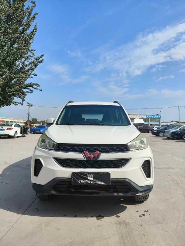 r1013687-wuling-hongguang-s3-2020_0