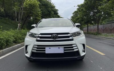 r1013765-toyota-highlander-2019_0