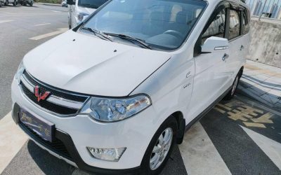 r1013800-wuling-hongguang-2014_0
