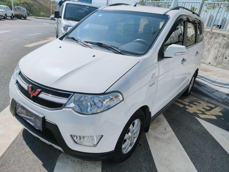 r1013800-wuling-hongguang-2014_0