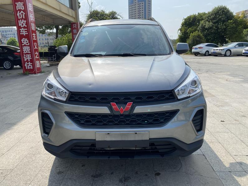 r1013835-wuling-hongguang-s3-2018_0