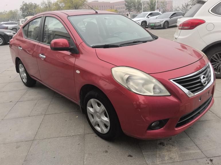 r1013846-nissan-sunny-2013_0