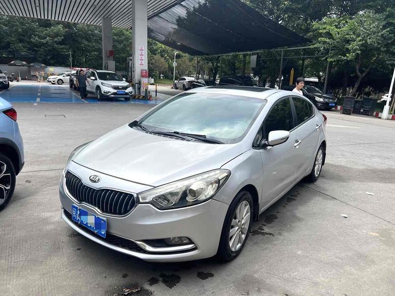r1013883-kia-k3-2013_0