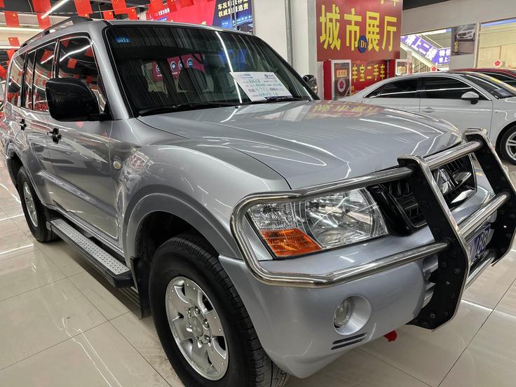 r1013897-mitsubishi-pajero-2007_0