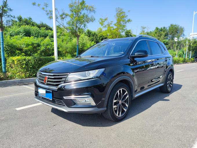 r1013899-roewe-rx5-2017_0