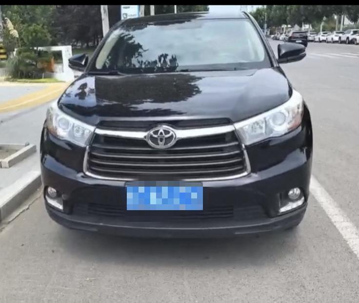 r1013905-toyota-highlander-2016_0