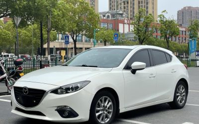 r1013946-mazda3-axela-2016_0