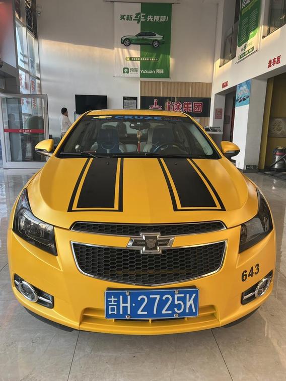 r1013964-chevrolet-cruze-2011_0
