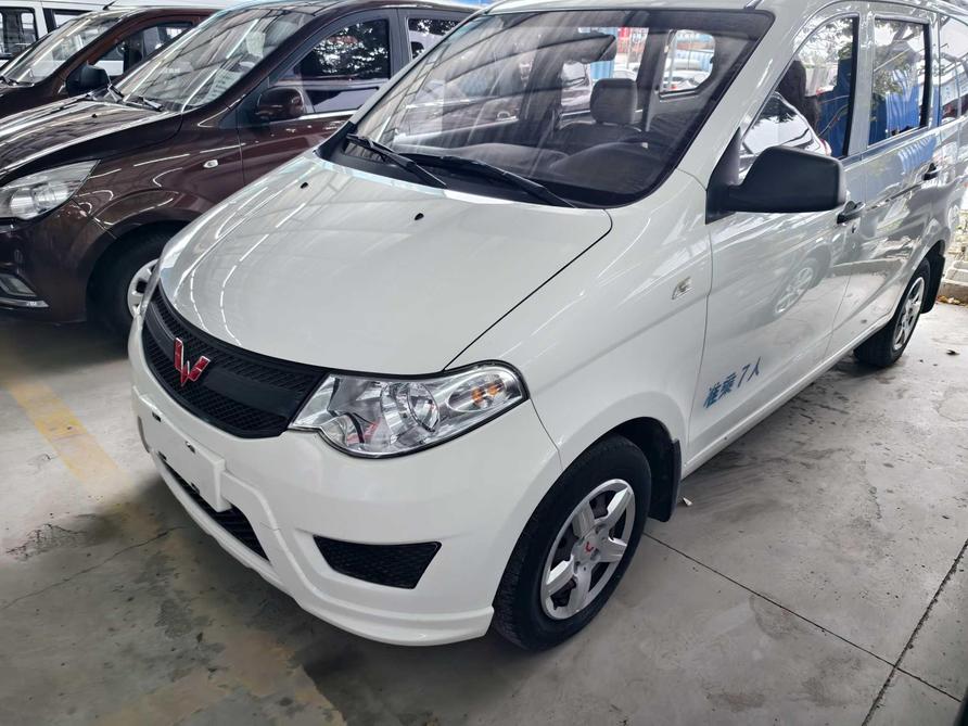 r1013965-wuling-hongguang-2019_0