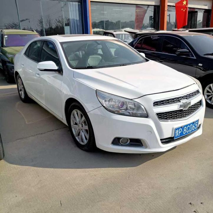 r1013971-chevrolet-malibu-2014_0