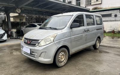 r1014010-wuling-rongguang-v-2017_0