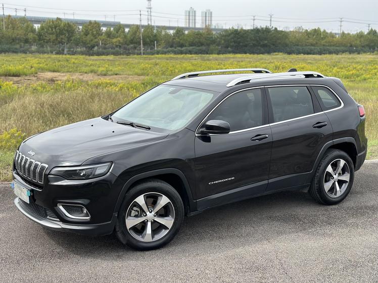 r1014119-jeep-cherokee-2021_0