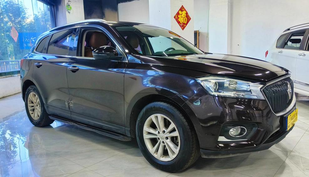 r1014143-borgward-bx7-2017_0
