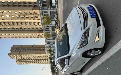 r1014146-hyundai-reina-2014_0