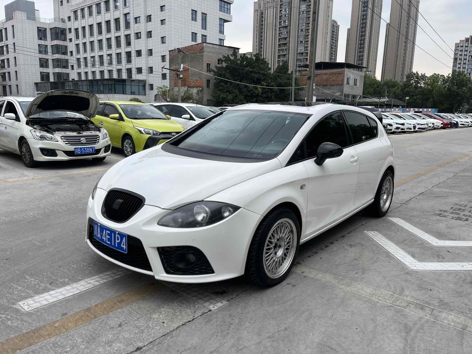 r1014151-seat-leon-2013_0