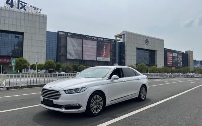 r1014161-ford-taurus-2016_0
