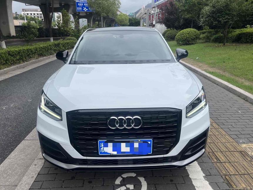 r1014196-audi-q2l-2021_0