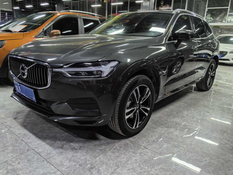 r1014204-volvo-xc60-2018_0
