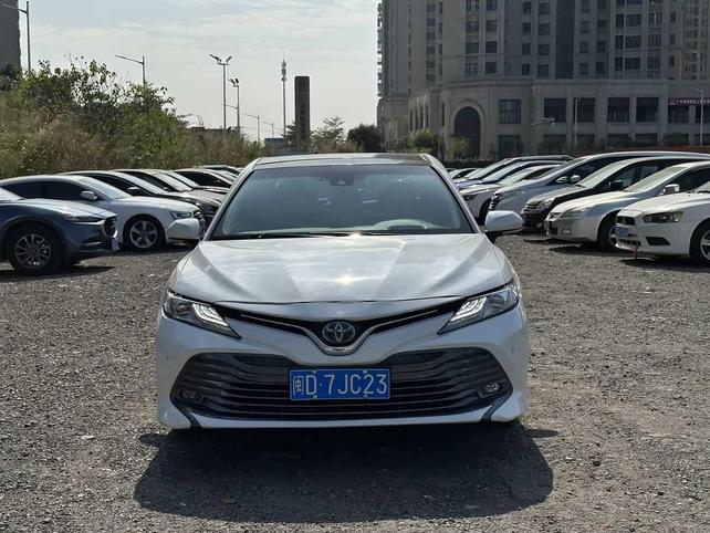 r1014218-toyota-camry-2020_0