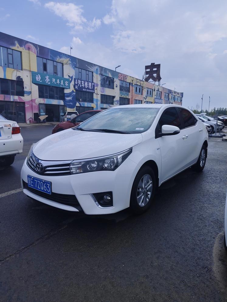r1014219-toyota-corolla-2015_0