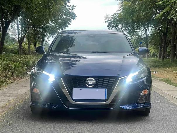 r1014248-nissan-altima-2019_0