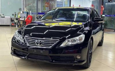 r1014255-toyota-reiz-2012_0