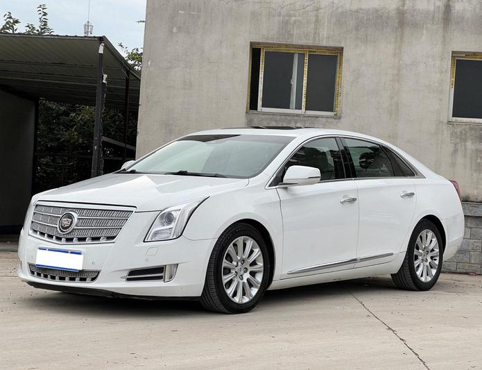 r1014295-cadillac-xts-2015_0