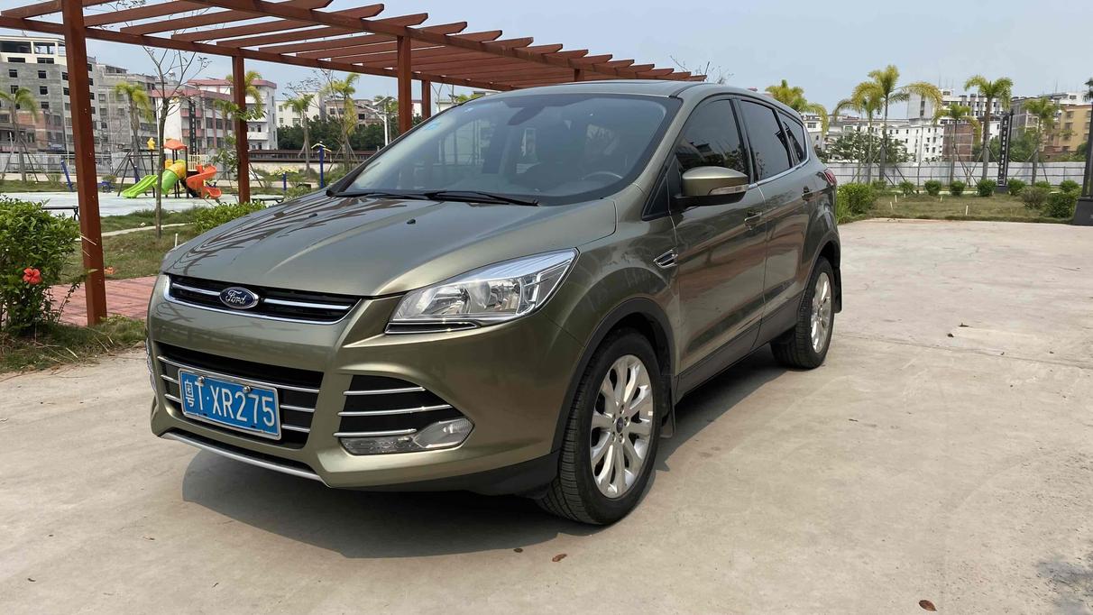 r1014325-ford-kuga-2014_0