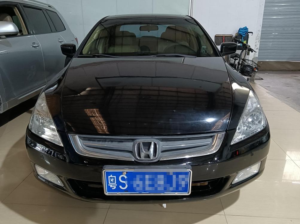 r1014333-honda-accord-2004_0