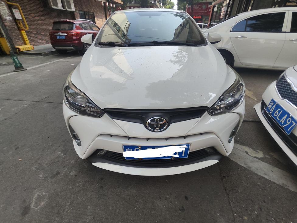 r1014341-toyota-yaris-l-2018_0