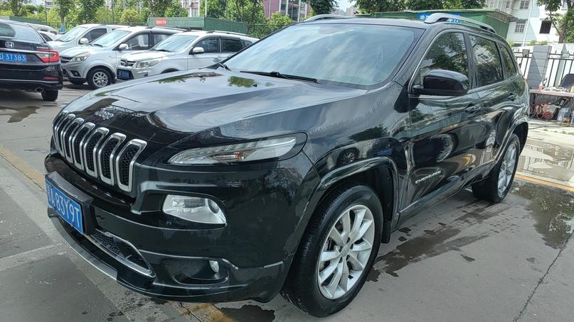 r1014343-jeep-cherokee-2017_0
