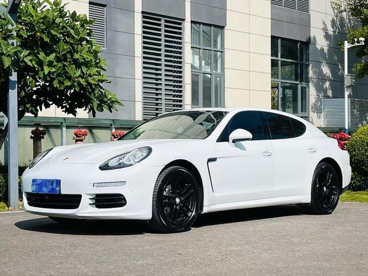 r1014349-porsche-panamera-2015_0