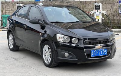 r1014380-chevrolet-aveo-2012_0