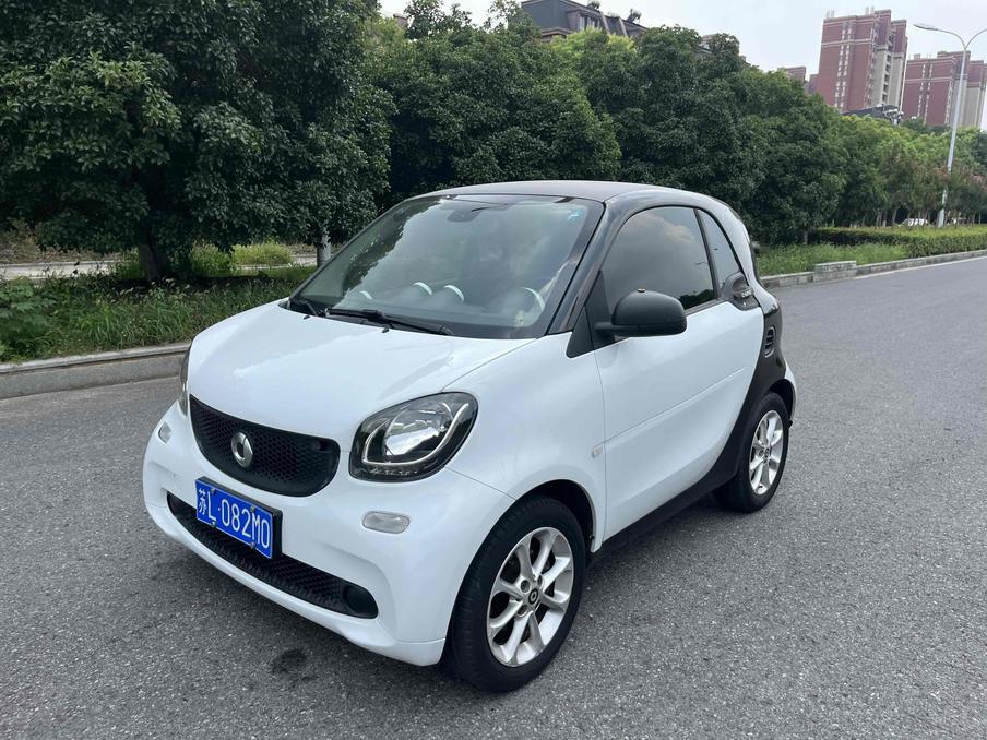 r1014391-smart-fortwo-2015_0