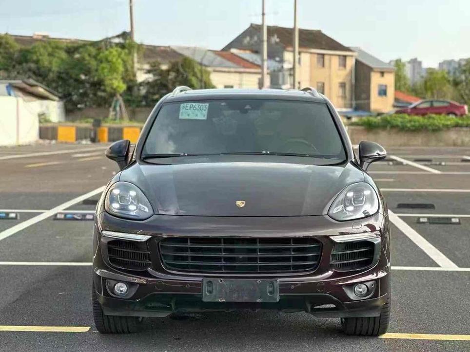 r1014400-porsche-cayenne-2015_0