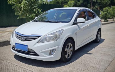 r1014428-hyundai-reina-2011_0