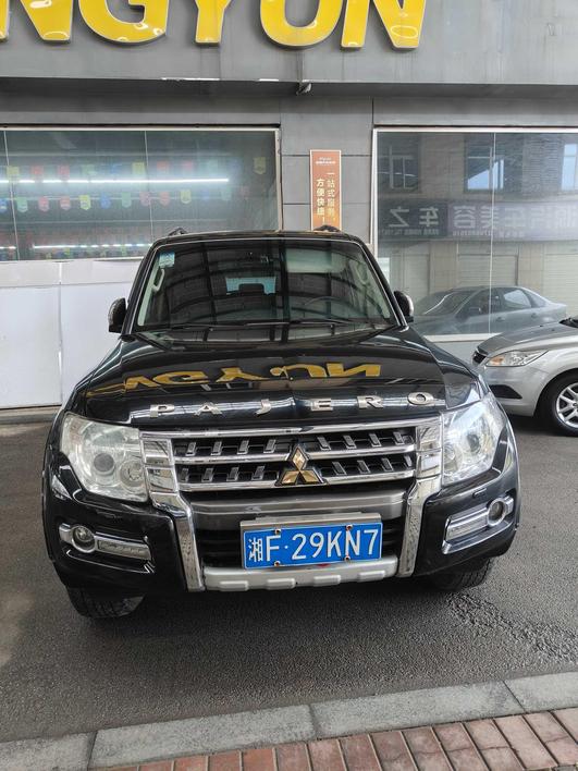 r1014467-mitsubishi-pajero-2018_0
