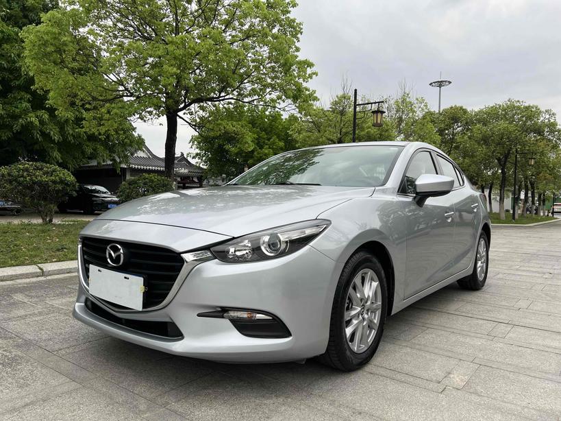 r1014504-mazda3-axela-2019_0