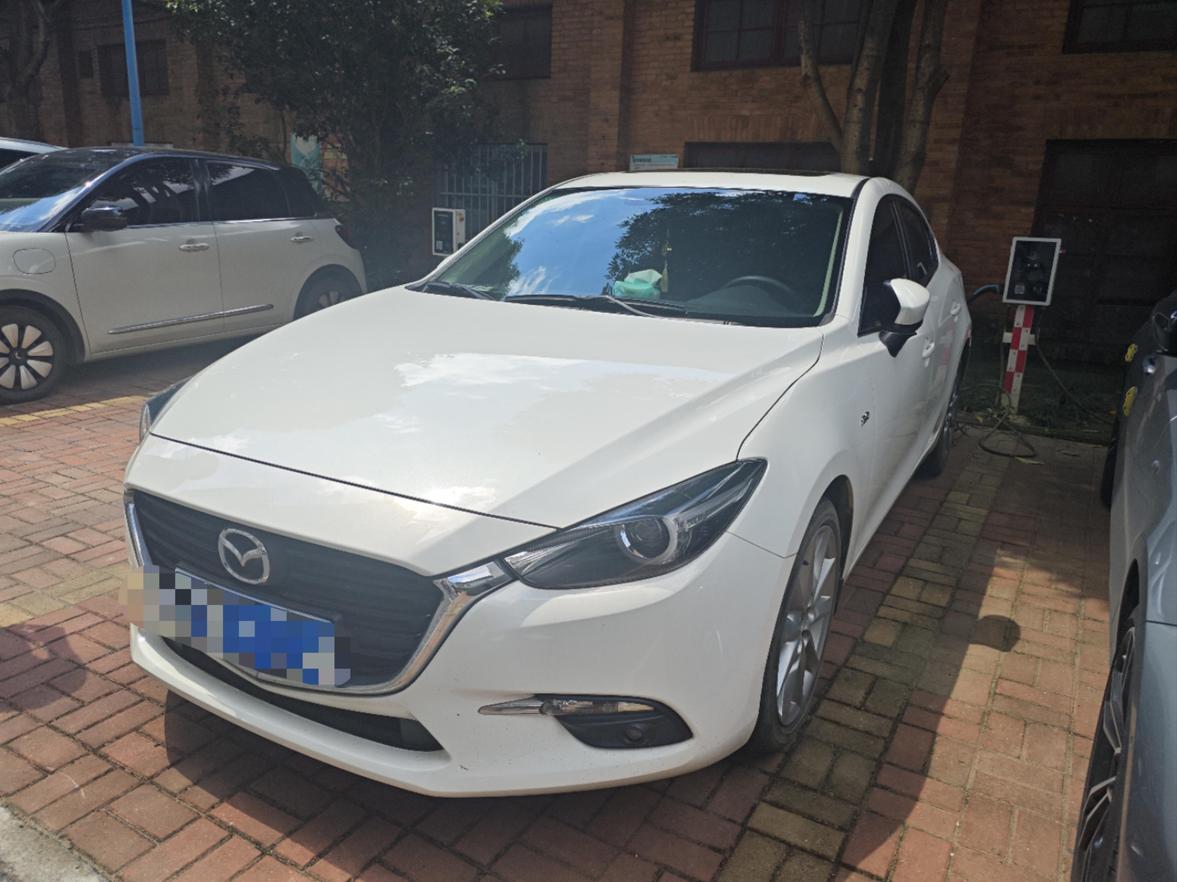 r1014517-mazda3-axela-2019_0