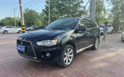 r1014553-mitsubishi-outlander-2011_0