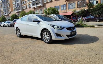 r1014630-hyundai-elantra-2018_0