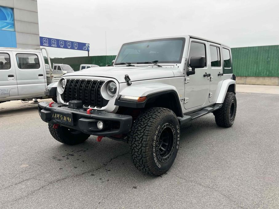 r1014679-jeep-wrangler-2010_0